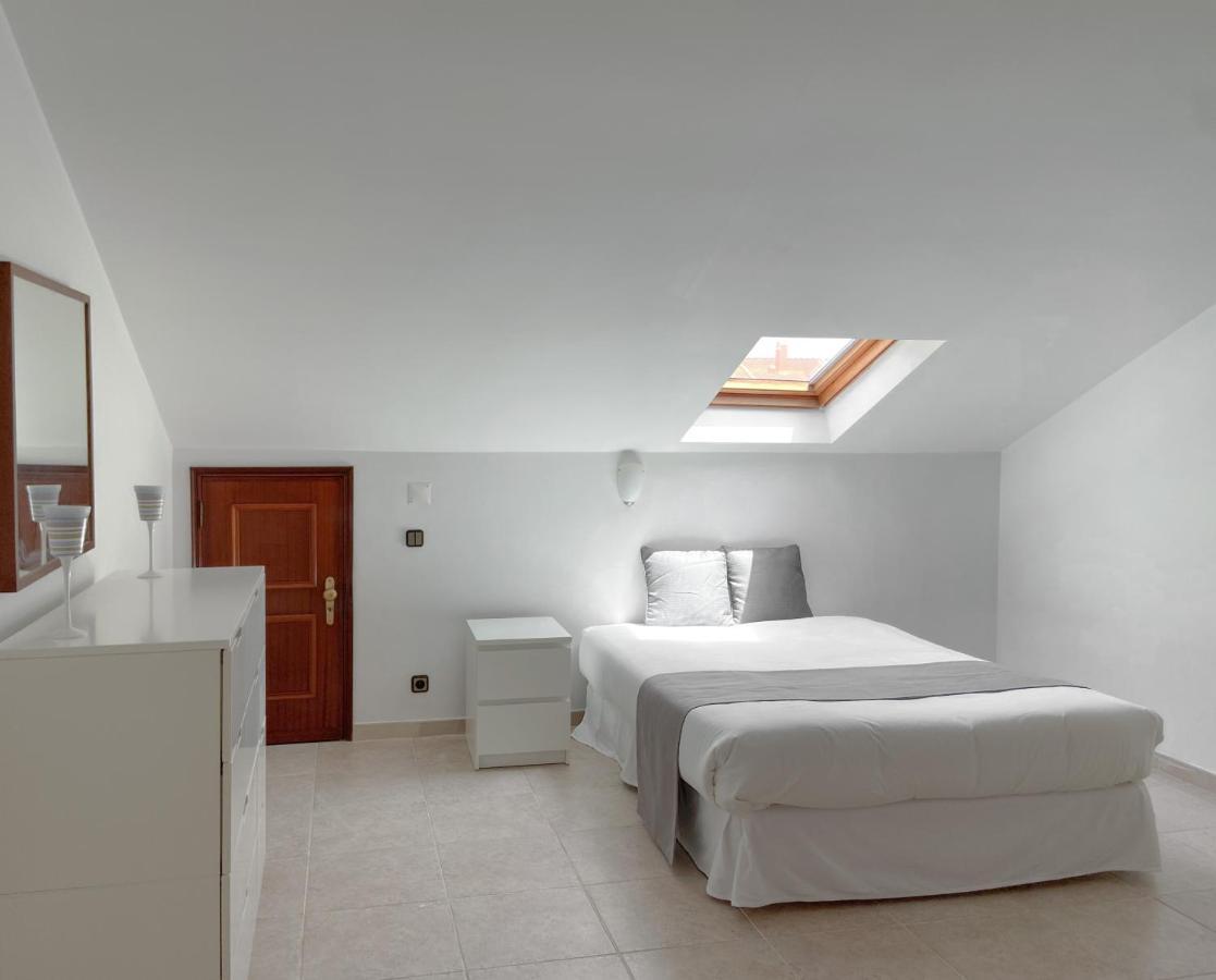 Supertubos Beach Villa Atouguia Da Baleia Exteriör bild